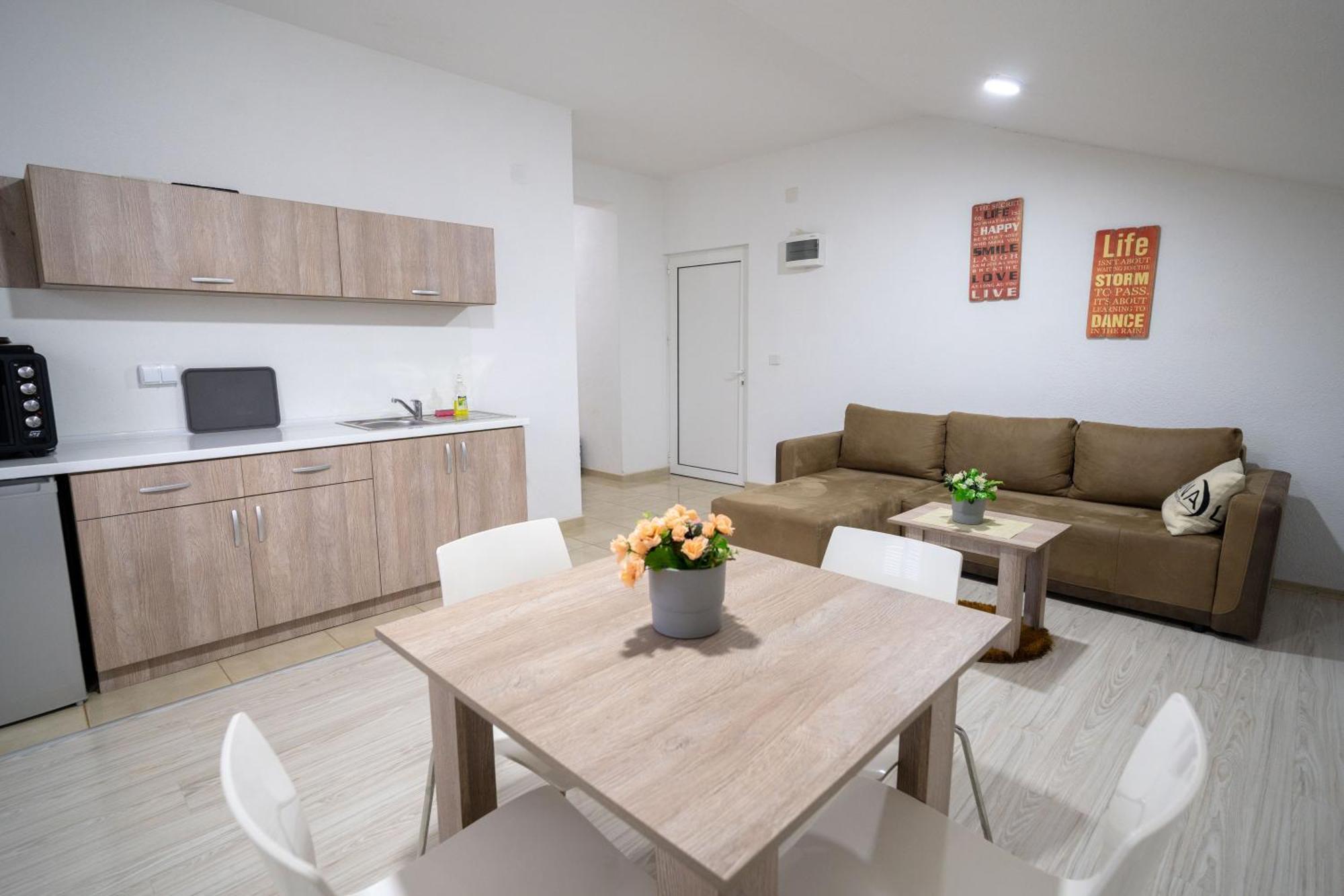 Luna Apartments Гевгелія Екстер'єр фото