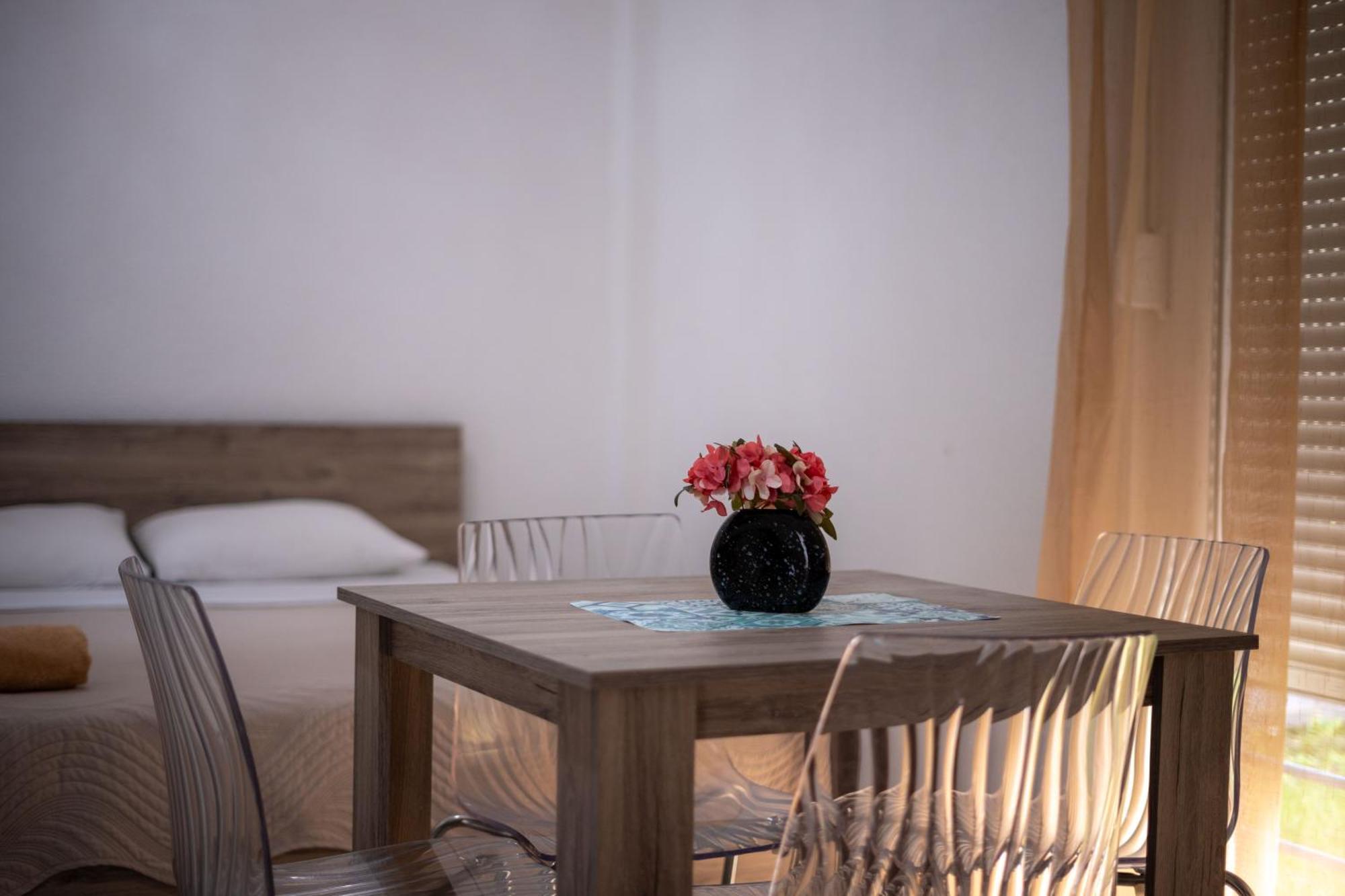 Luna Apartments Гевгелія Екстер'єр фото