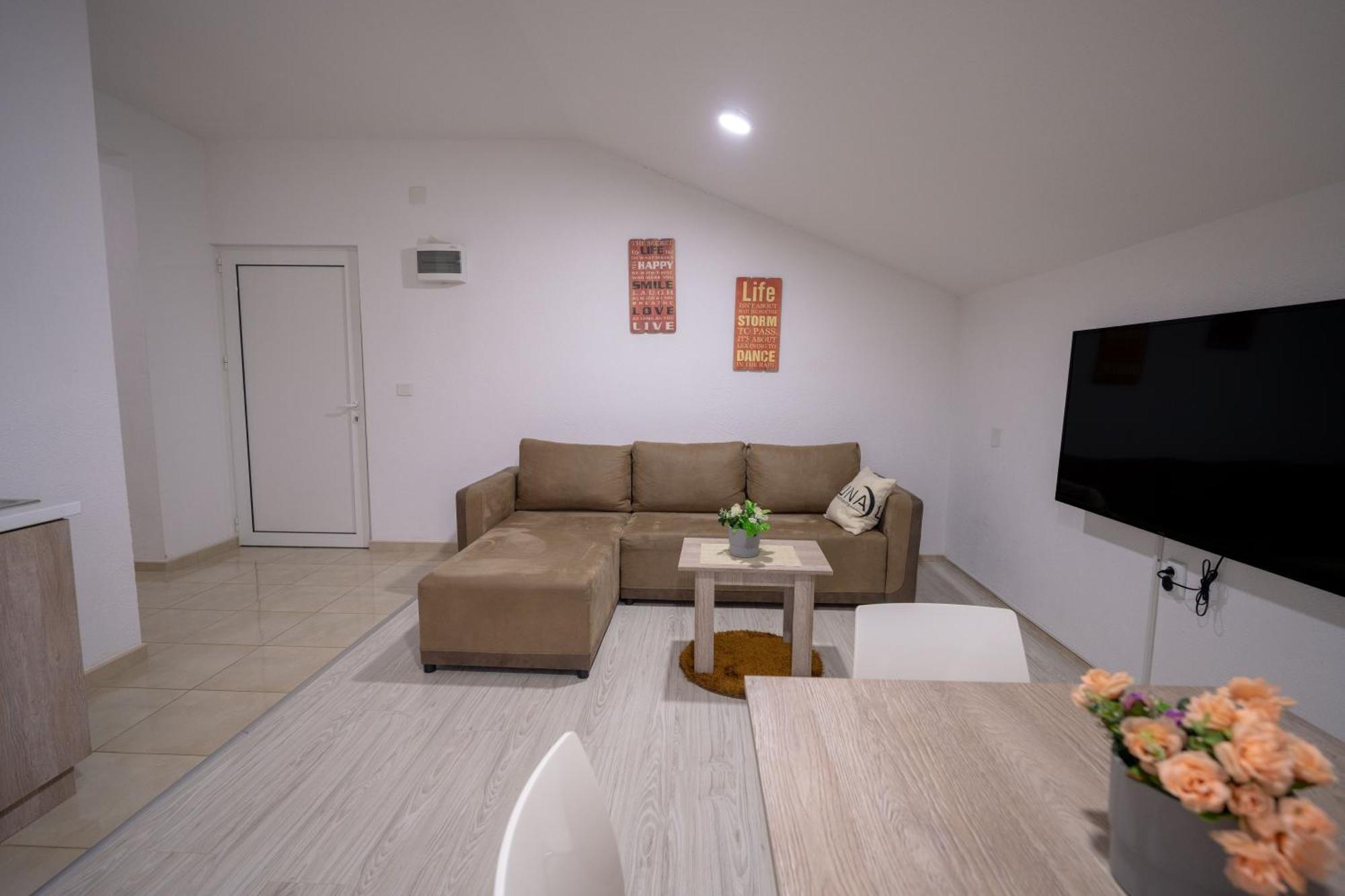 Luna Apartments Гевгелія Екстер'єр фото